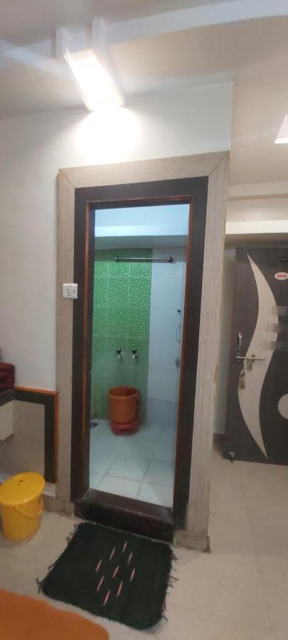 Sai Raghunandan Guest House Ширди Екстериор снимка