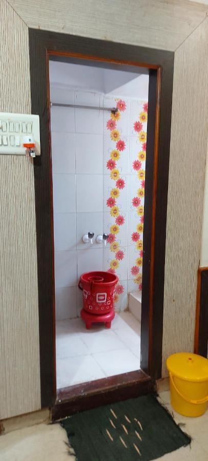Sai Raghunandan Guest House Ширди Екстериор снимка